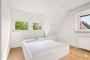 Gemütlich und Modernisiert - Doppelhaushälfte mit Gästehaus, Terrasse, Garten & Garagenstellplatz – Die vollständige Adresse der Immobilie erhältst du vom Anbieter., 22117 Billstedt, Hamburg – Vorschaubild 11