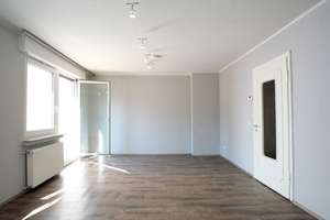 Lichtdurchflutete 4-Zimmer-Wohnung mit Dachterrasse und Einbauküche! – Triererstraße 764, 52078 Brand, Aachen – Vorschaubild 3