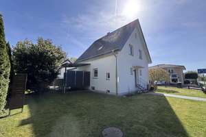Komplett modernisiertes Siedlungshaus in schöner Wohnlage – Die vollständige Adresse der Immobilie erhältst du vom Anbieter., 32584 Löhne – Vorschaubild 3