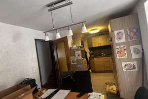 Moderne 3½-Zimmerwohnung auf 2 Etagen mit Terrasse, Einbauküche & Garten mit Mittelhaus-Charakter – Neustädter Straße 84, 90431 Gaismannshof, Nürnberg – Vorschaubild 2