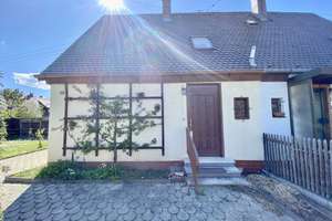 Siedlerhaus mit zusätzlichem Anbau und sonniger Gartenausrichtung in Bärenkeller zu kaufen! – Die vollständige Adresse der Immobilie erhältst du vom Anbieter., 86156 Bärenkeller, Augsburg – Vorschaubild 2