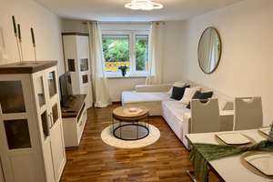 Vollmöblierte Wohnung mit Charakter: 3-Zimmer-Wohnung in Bogenhausen