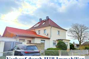 Höll Immobilien: Verkauft schöne Doppelhaushälfte mit gepflegtem Garten in Bitterfeld/Wolfen – Brehnaer Straße 81, 6749 Anhalt-Bitterfeld (Kreis) – Vorschaubild 1