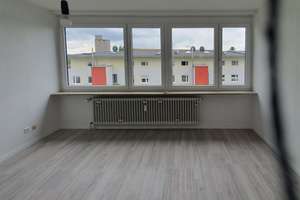 Stilvoll modernisiert: 4-Zimmer-Wohnung in Ludwigshafen – Van-Leyden-Straße 19, 67061 Süd, Ludwigshafen am Rhein – Vorschaubild 2