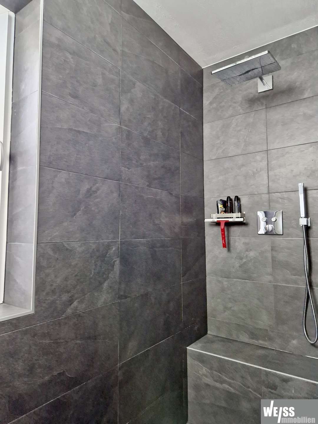 Immobilie in Wittighausen - PREMIUM Zweifamilienhaus mit Doppelgarage, Garten und großer Terrasse - Bild 10