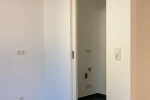 Schöne, frisch sanierte 2- Zimmer  Wohnung mit Gartenanteil in ruhiger Lage! – Die vollständige Adresse der Immobilie erhältst du vom Anbieter., 40231 Lierenfeld, Düsseldorf – Vorschaubild 12
