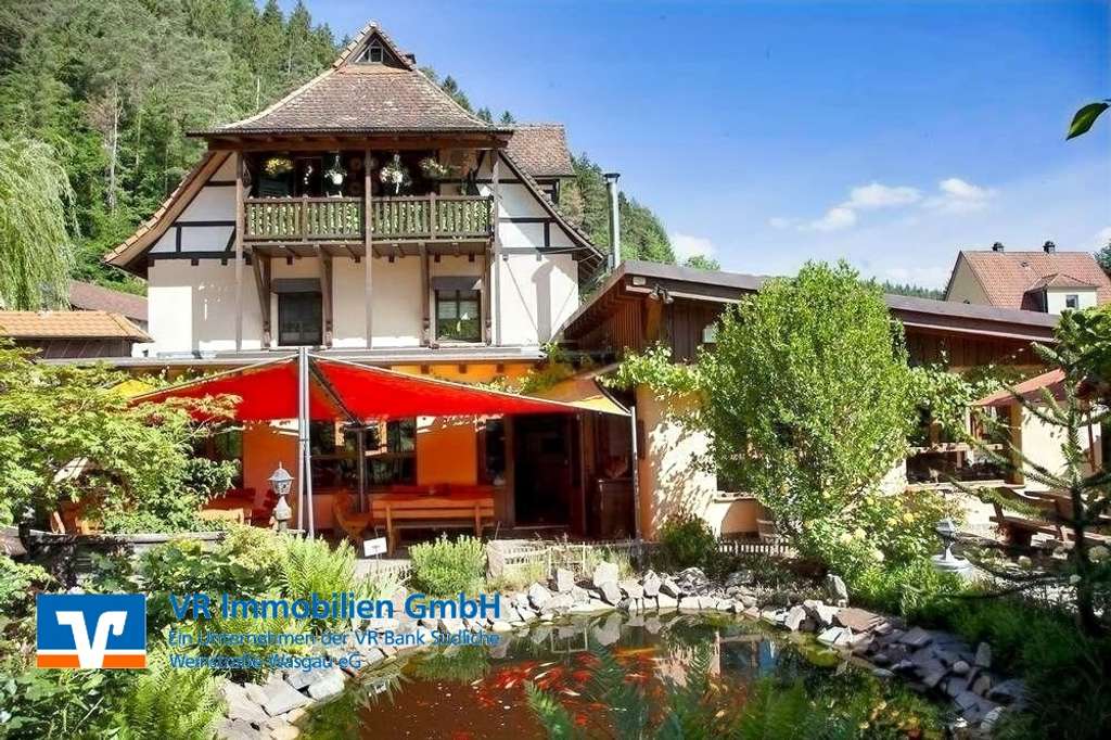 Immobilie in Hinterweidenthal - Charmantes, einzigartiges Wohnhaus mit Gaststätte und Biergarten in Hinterweidenthal - Bild 1
