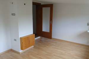 Geräumiges 5-Zimmer Einfamilienhaus in Frankfurt-Praunheim – Damaschkeanger 114, 60488 Praunheim, Frankfurt am Main – Vorschaubild 12