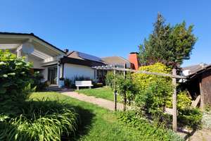 Traumhafter Bungalow auf großem Grundstück mit mediterranem Flair – Die vollständige Adresse der Immobilie erhältst du vom Anbieter., 79771 Klettgau – Vorschaubild 2