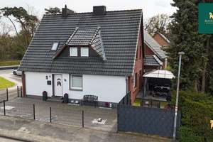Kernsaniertes Einfamilienhaus in bevorzugter Lage von Lohne – Einziehen & Wohlfühlen – Die vollständige Adresse der Immobilie erhältst du vom Anbieter., 49393 Lohne (Oldenburg) – Vorschaubild 1