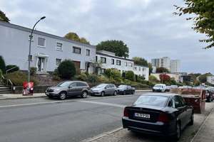 Reihenhaus mit großzügiger Raumaufteilung – Die vollständige Adresse der Immobilie erhältst du vom Anbieter., 42549 Velbert-Mitte, Velbert – Vorschaubild 2