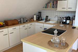 gemütliche DG-Wohnung mit sonniger Loggia und zusätzlichem Balkon – Agathenstraße 25, 81827 Waldtrudering, München – Vorschaubild 7