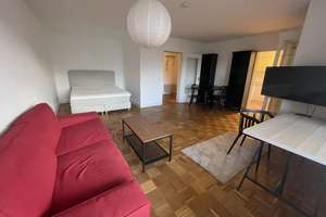 Zuhause mit 1 Zimmer in Düsseldorf