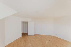 EIN RÜCKZUGSORT ÜBER DEN DÄCHERN – HELLE 2-ZIMMER-WOHNUNG MIT ZWEI SONNENLOGGIEN – Die vollständige Adresse der Immobilie erhältst du vom Anbieter., 81927 Englschalking, München – Vorschaubild 16