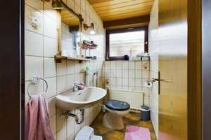 Freistehend und familienfreundlich - genügend Platz für Ihre Familie! – Konrad-Adenauer-Straße xx, 52382 Düren (Kreis) – Vorschaubild 5