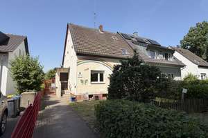 Villa mit Seeblick? - Eher nein.  Aber vielleicht Ihr neues Zuhause mit viel Charme und Disco-Kugel! – 40591 Wersten, Düsseldorf – Vorschaubild 5