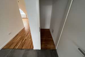 Zweitbezug: PENTHOUSE - 2 Etagen mit ca. 138 m² - 4-Zi, TERRASSE, 2 Bäder, TG, LUXUS per SOFORT – Die vollständige Adresse der Immobilie erhältst du vom Anbieter., 13088 Weißensee, Berlin – Vorschaubild 3