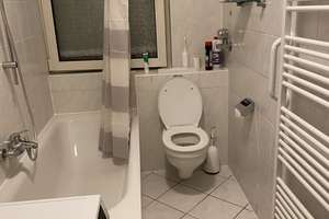 NUR FRAUEN Untervermietung: 3-Zimmer-Wohnung in Duisburg – Die vollständige Adresse der Immobilie erhältst du vom Anbieter., 47055 Wanheimerort, Duisburg – Vorschaubild 6