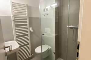 Exklusive, geräumige 1-Zimmer-Wohnung mit Balkon, EBK und Stellplatz in Würzburg – Andreas-Grieser-Straße 77, 97084 Heidingsfeld, Würzburg – Vorschaubild 9