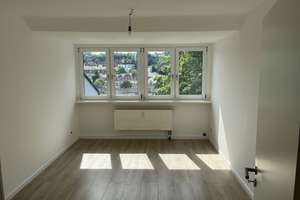 Traumhafter Blick - Helle 2 Raum - DG-Wohnung – Die vollständige Adresse der Immobilie erhältst du vom Anbieter., 42107 Elberfeld, Wuppertal – Vorschaubild 2