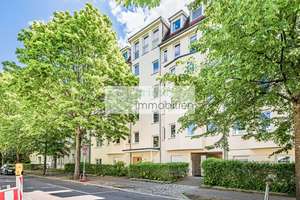 DACHGESCHOSS • 5 ZI • SONDERNUTZUNG DACHTERRASSE • BALKON • AUFZUG • KELLER • BJ 2000 • WEISSENSEE – Meyerbeerstrasse 46, 13088 Weißensee, Berlin – Vorschaubild 2