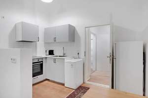 Helle 3-Zimmer Wohnung im 1. OG in München Maxvorstadt – Schwindstraße 16, 80798 Josephsplatz, München – Vorschaubild 1