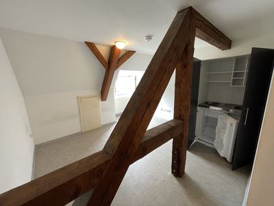 Freundliche Einzimmerwohnung im DG direkt in Calw ab sofort