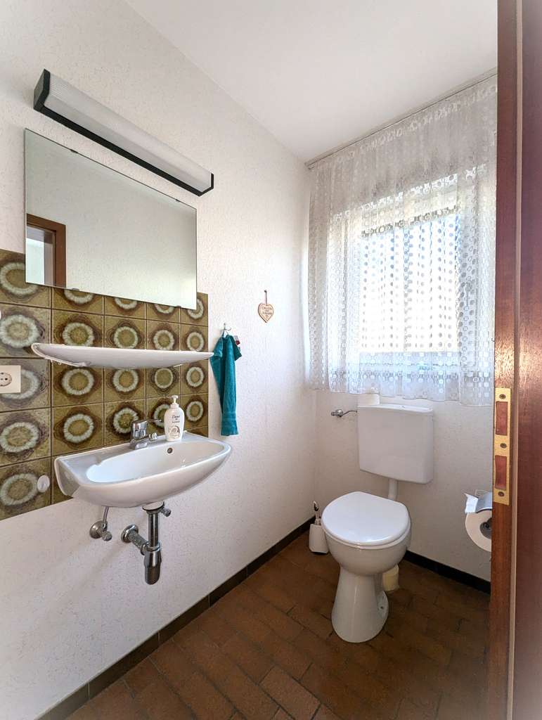 Immobilie in Großbottwar - Charmante Doppelhaushälfte mit viel Platz für die Familie in ruhiger Lage von Großbottwar - Bild 2