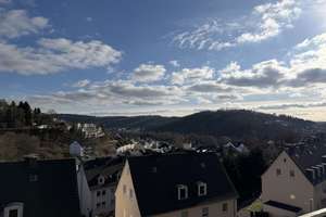Gut geschnittene 3‑Zimmer‑Wohnung mit Balkon und Garage in ruhiger, gefragter Lage! – Die vollständige Adresse der Immobilie erhältst du vom Anbieter., 57074 Siegen, Siegen – Vorschaubild 8