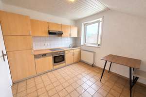Sonnige 2-Zi. Dachgeschosswhg mit tollem Panoramafenster und EBK in USH/S1 – Haimhauserstraße 00, 85716 Unterschleißheim – Vorschaubild 2