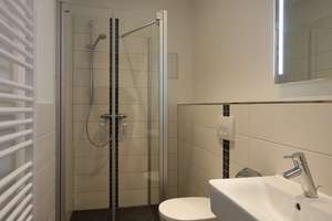 // Nähe Lene-Voigt-Park - 2 Bäder - großer Balkon - Aufzug // – Schirmerstraße 22, 4318 Anger-Crottendorf, Leipzig – Vorschaubild 15