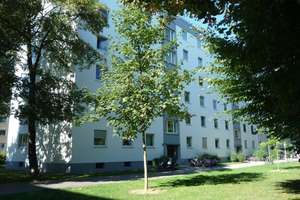 Schöne 3-Zimmer-Wohnung mit Südloggia in Oberföhring - Nähe St. Emmeransmühle – Franz-Wolter-Str. 19, 81925 Oberföhring, München – Vorschaubild 13