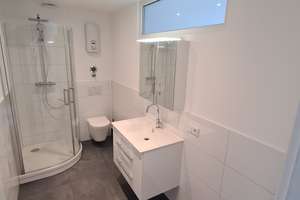 Sanierte + gemütliche DG-Wohnung – Freiligrathstraße 48, 47799 Cracau, Krefeld – Vorschaubild 3
