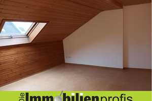 41002 - Dachgeschosswohnung mit Einbauküche im Stadtzentrum – Ludwigstraße 52, 95028 Hof – Vorschaubild 1