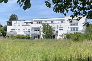 Wunderschöne 3 Zi. EG Wohnung mit Terrasse und Gartenanteil