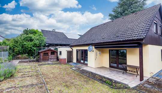 Bild von Ihr Wohntraum auf Eckgrundstück – freistehendes Haus mit schönem Garten