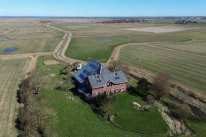 Wohnhaus mit Haubarg auf hoher Warft an der Nordsee – Die vollständige Adresse der Immobilie erhältst du vom Anbieter., 25881 Westerhever – Vorschaubild 1