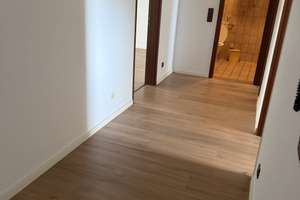Praktisch geschnittene 2 Zimmer Wohnung in Neu-Isenburg unweit des Isenburg-Zentrums – Die vollständige Adresse der Immobilie erhältst du vom Anbieter., 63263 Neu-Isenburg – Vorschaubild 2