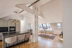 Schöne Dachgeschosswohnung mit Terrasse und Kamin in der Nähe zum Teutoburger Platz – Die vollständige Adresse der Immobilie erhältst du vom Anbieter., 10119 Prenzlauer Berg, Berlin – Vorschaubild 3