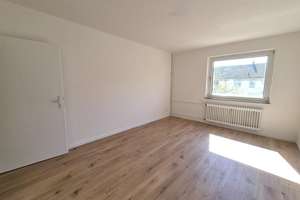 Wohnung ist frisch & fertig. Sie fehlen noch./Freshly renovated and ready for you to move in. – Bahnhofstraße 250, 47178 Vierlinden, Duisburg – Vorschaubild 10