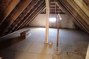 ZWEIFAMILIENHAUS MIT GARAGE UND GROSSER SCHEUNE-IDEAL GEEIGNET FÜR BAUTRÄGER – ATTRAKTIVER STANDORT – Lutherstraße 23, 72770 Betzingen, Reutlingen – Vorschaubild 15