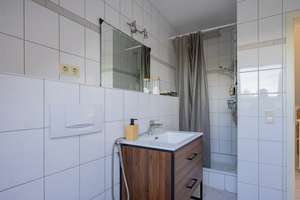 Krefeld Cracau! Moderne 4-Zimmer-Maisonettewohnung mit tollem Sonnenbalkon & Tiefgaragenstellplatz! – Die vollständige Adresse der Immobilie erhältst du vom Anbieter., 47799 Cracau, Krefeld – Vorschaubild 16
