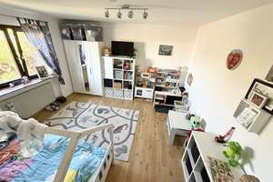Vielseitige Immobilie mit Potenzial: 2-Familienhaus, vermietete Gewerbehalle & Ausbaureserve – Dieselstraße 7a, 63110 Rodgau – Vorschaubild 14