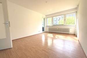 Renovierte, großzügige 3-Zi-Whg. mit EBK & Loggia – Lister Kirchweg 57B, 30163 List, Hannover – Vorschaubild 5