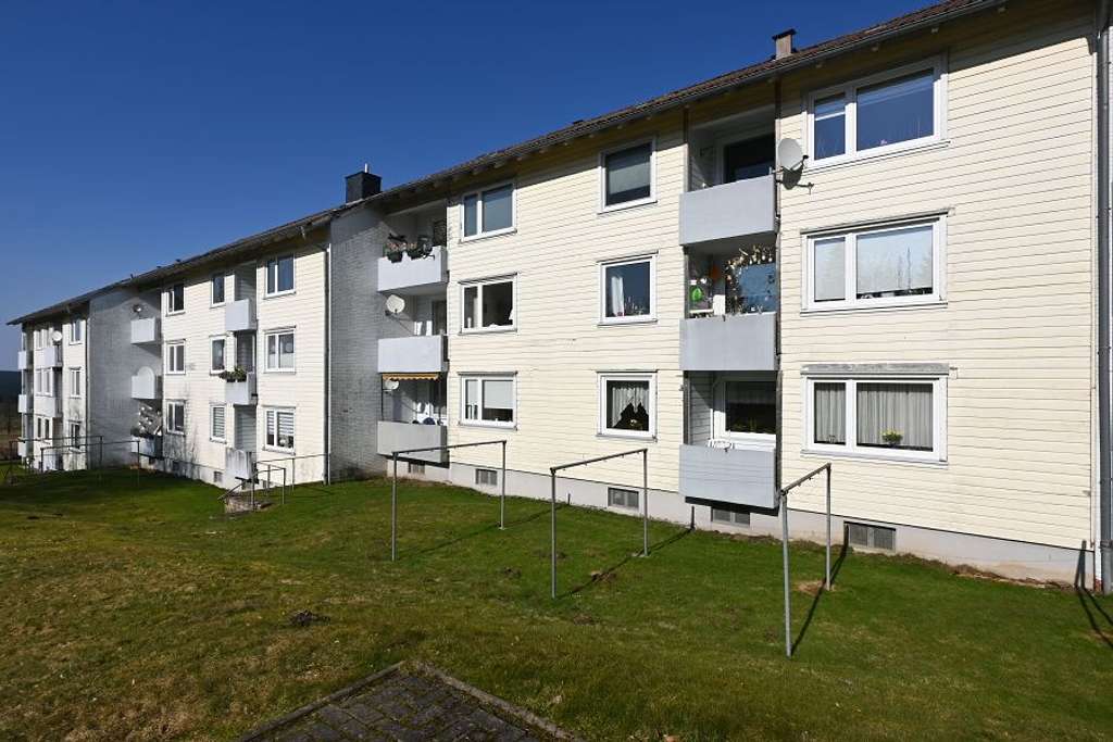 Immobilie in Clausthal-Zellerfeld - Interessante Kapitalanlage: Vermietete 4-Zimmer-Eigentumswohnung mit Balkon in Clausthal-Zellerfeld! - Bild 0