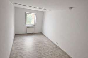Charmante 2,5-Zimmer Wohnung mit kleinem Garten in Mainz-Laubenheim – Hofwiesenweg 2-8, 55130 Laubenheim, Mainz – Vorschaubild 4