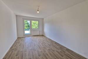 **Familien Willkommen**4-Zimmer-Wohnung // Balkon // 3.OG // Bad mit Wanne // ab sofort – Andromedaweg 20, 4205 Grünau-Nord, Leipzig – Vorschaubild 9