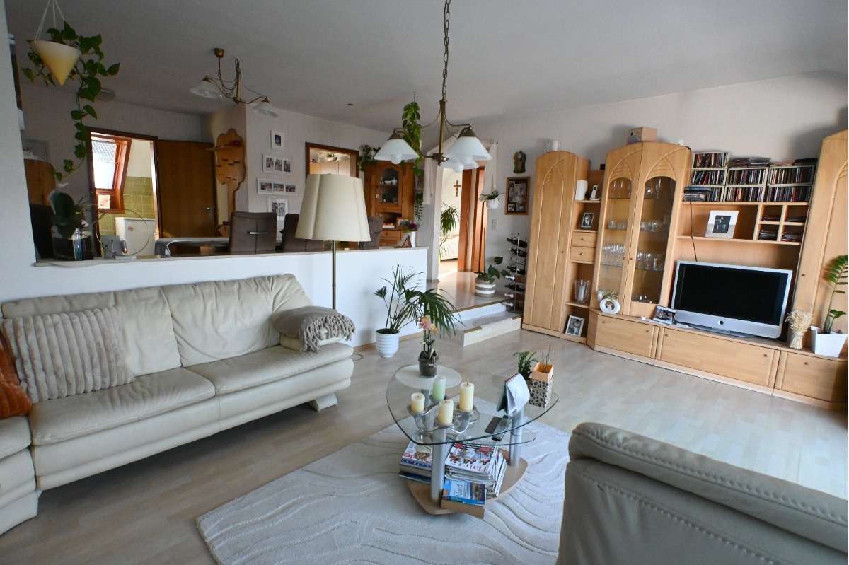 Immobilie in Vaihingen an der Enz - Erholungsort: 3 Zimmer Wohnung mit Schlossblick - Bild 8