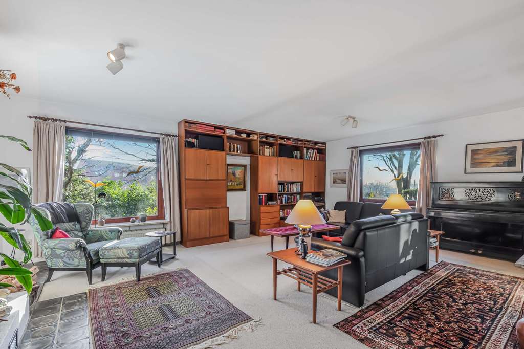 Immobilie in Heikendorf - Großzügiges Einfamilienhaus in ruhiger Wohnlage! - Bild 1