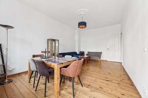 Provisionsfrei – großzügige Wohnung mit Altbaucharme und zwei Balkonen in gefragter Lage – Die vollständige Adresse der Immobilie erhältst du vom Anbieter., 10437 Prenzlauer Berg, Berlin – Vorschaubild 8